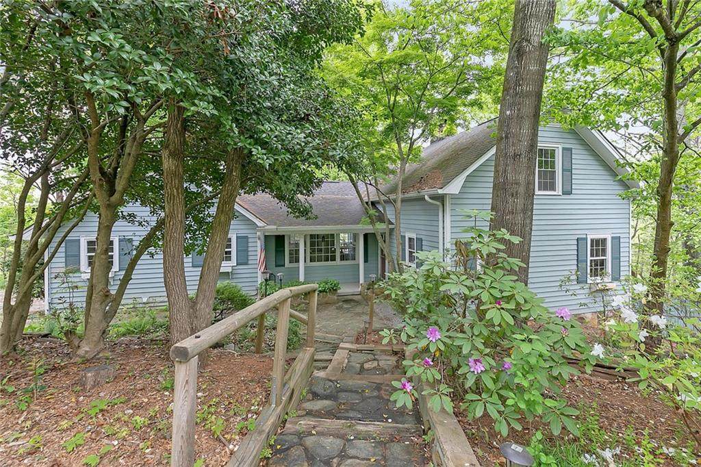150 Westview Drive - Photo 1