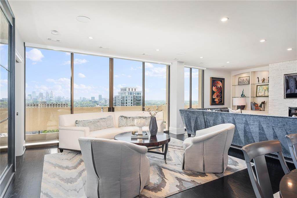 2575 Peachtree Road - Photo 1