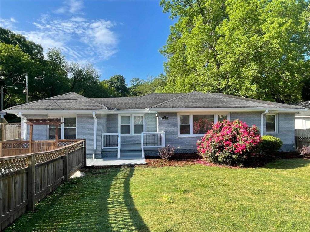 2951 Glenwood Ave Se - Photo 1