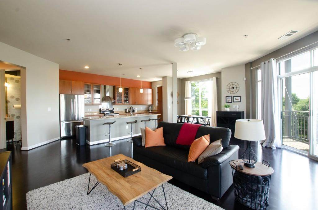 711 Cosmopolitan Drive - Photo 1