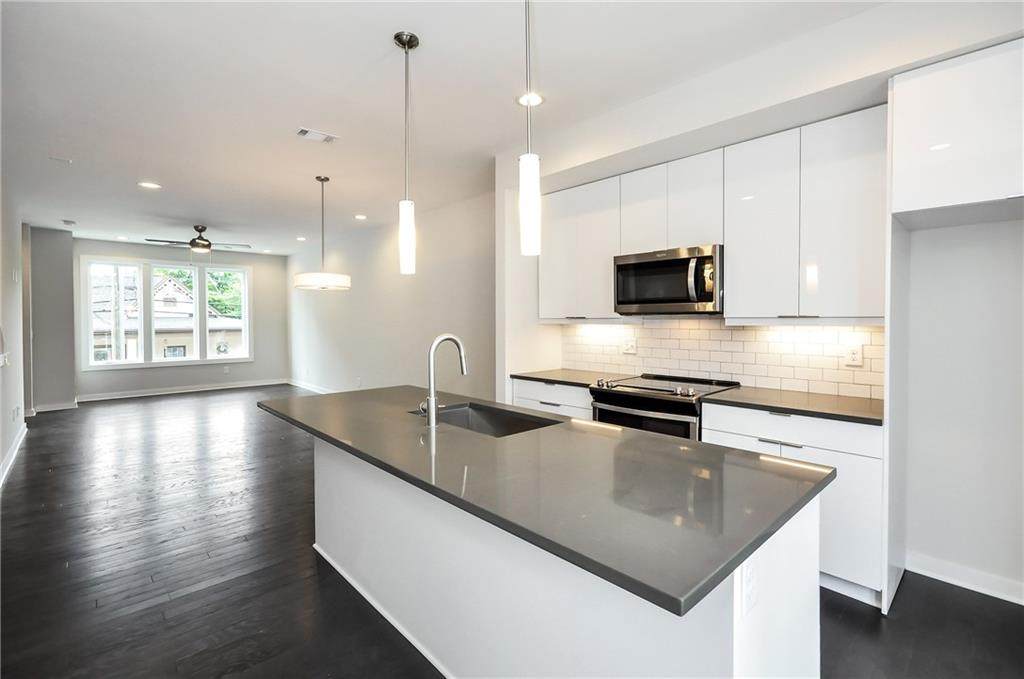 415 Gartrell Street - Photo 1