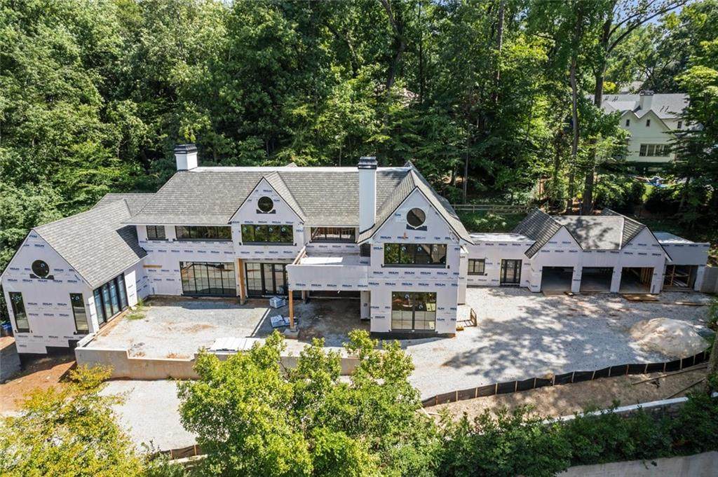 3910 Powers Ferry Road - Photo 1