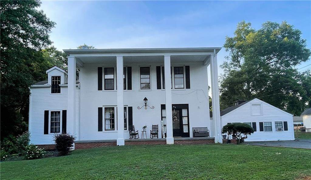 219 West Avenue - Photo 1
