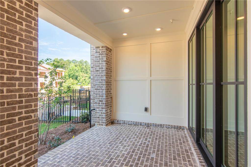211 Downing Drive - Photo 1
