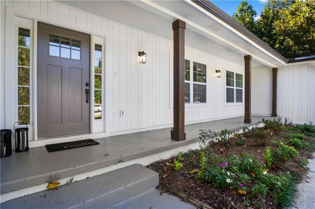 223 Lakeshore Court - Photo 1