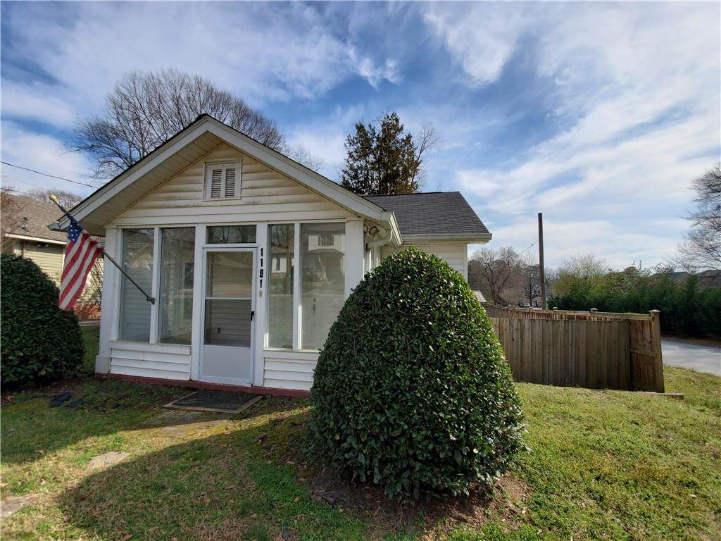 1191 Oglethorpe Avenue - Photo 1