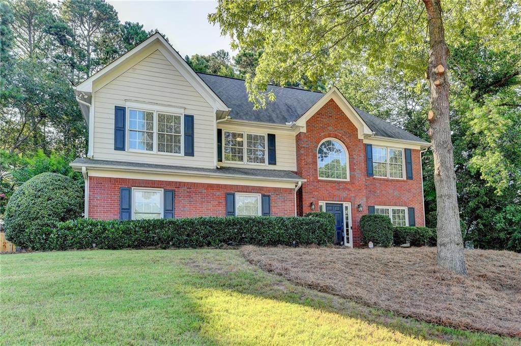 585 Silverberry Lane - Photo 1