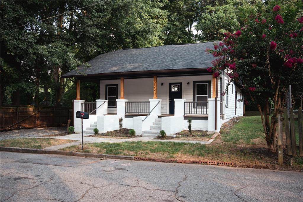 1122 Carnes Place - Photo 1
