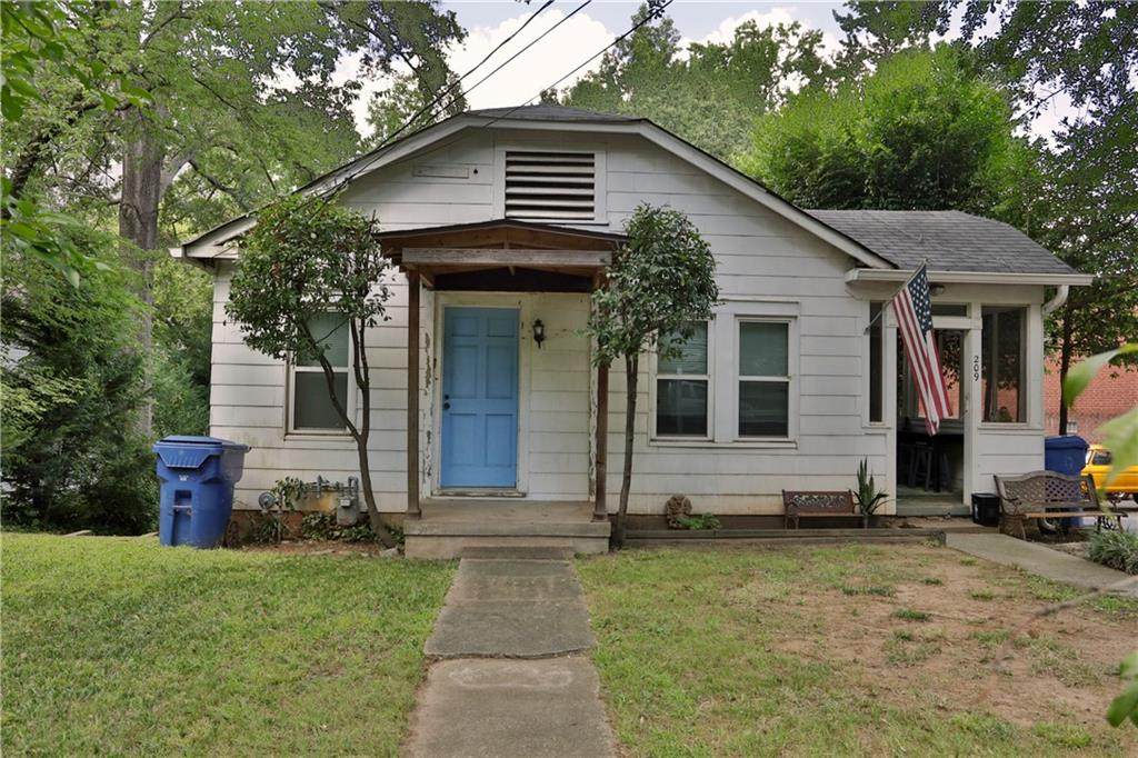 209 15th Street - Photo 1