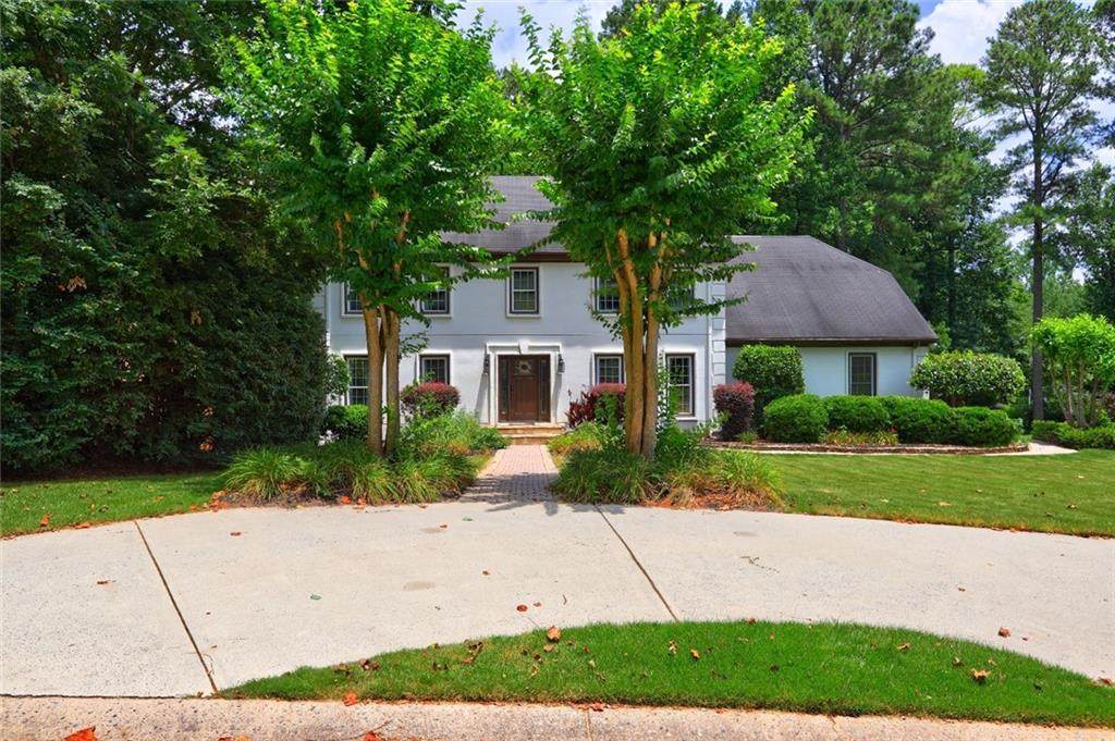 5076 Hampton Lake Drive - Photo 1