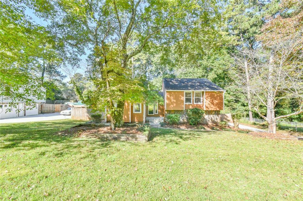 3873 Willow Hollow - Photo 1