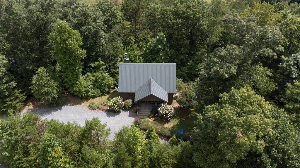 128 Tomahawk Lane - Photo 1
