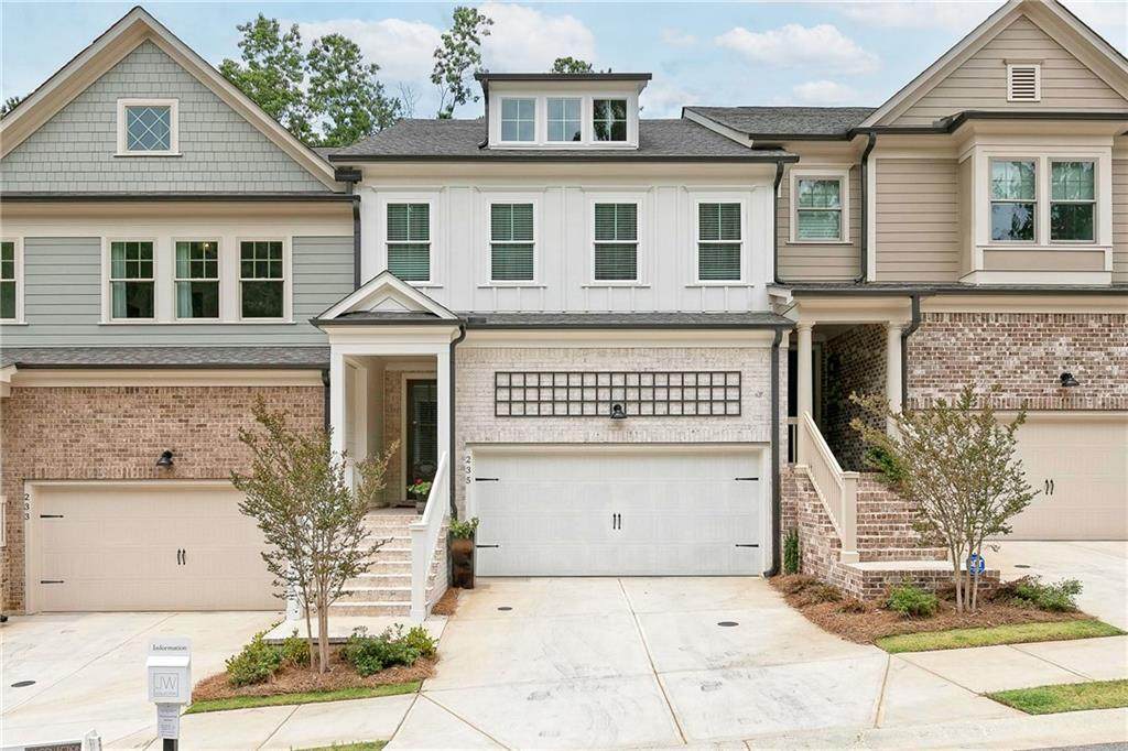 235 Retreat Lane - Photo 1