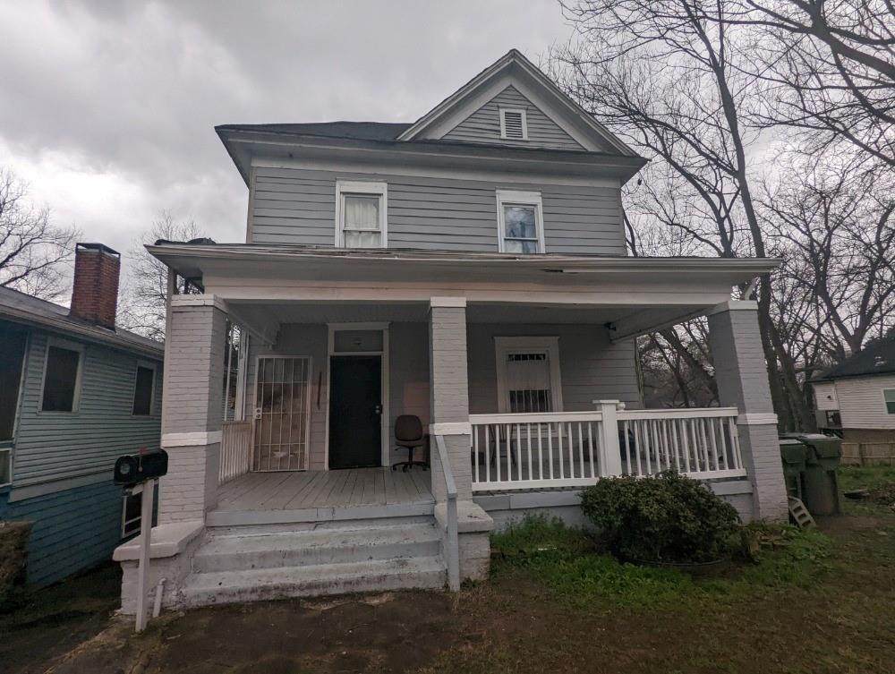 1012 Lawton Avenue - Photo 1