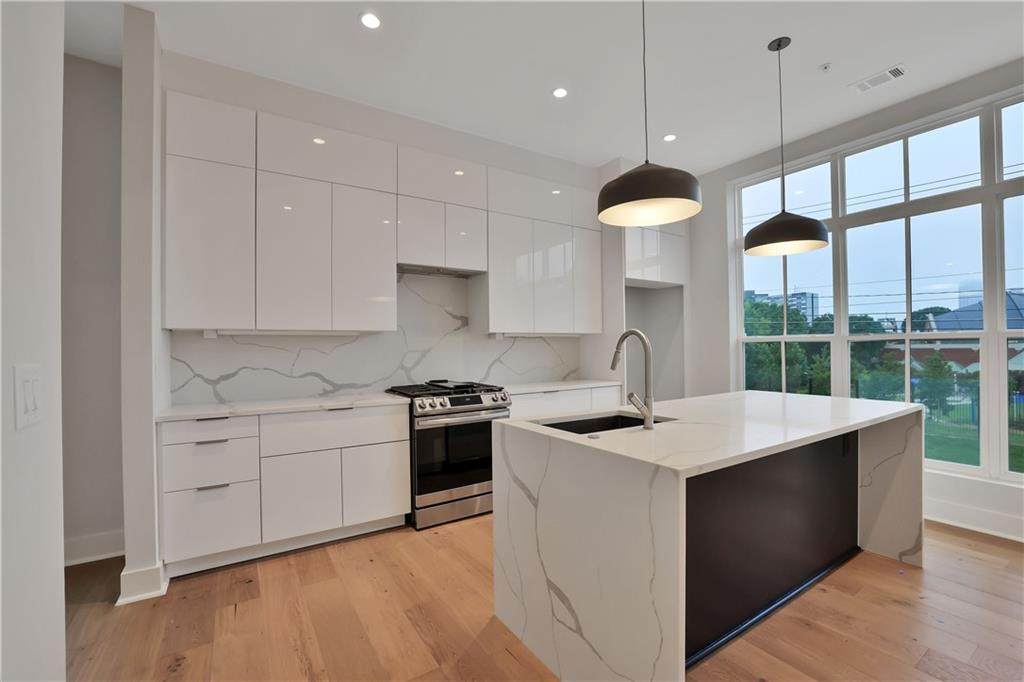 75 Boulevard Street - Photo 1