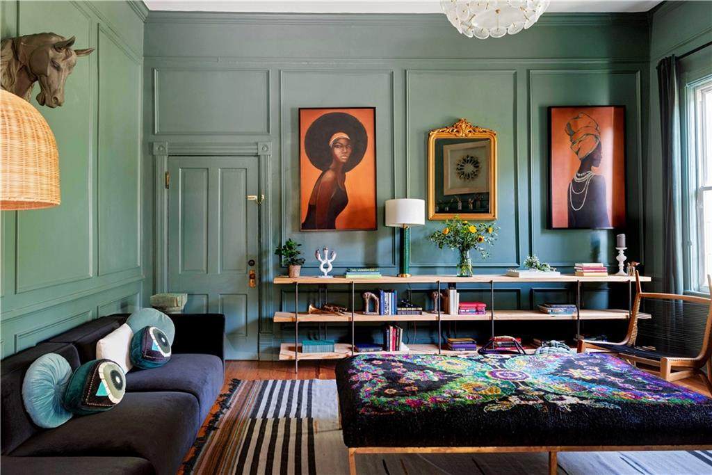 383 Park Avenue - Photo 1