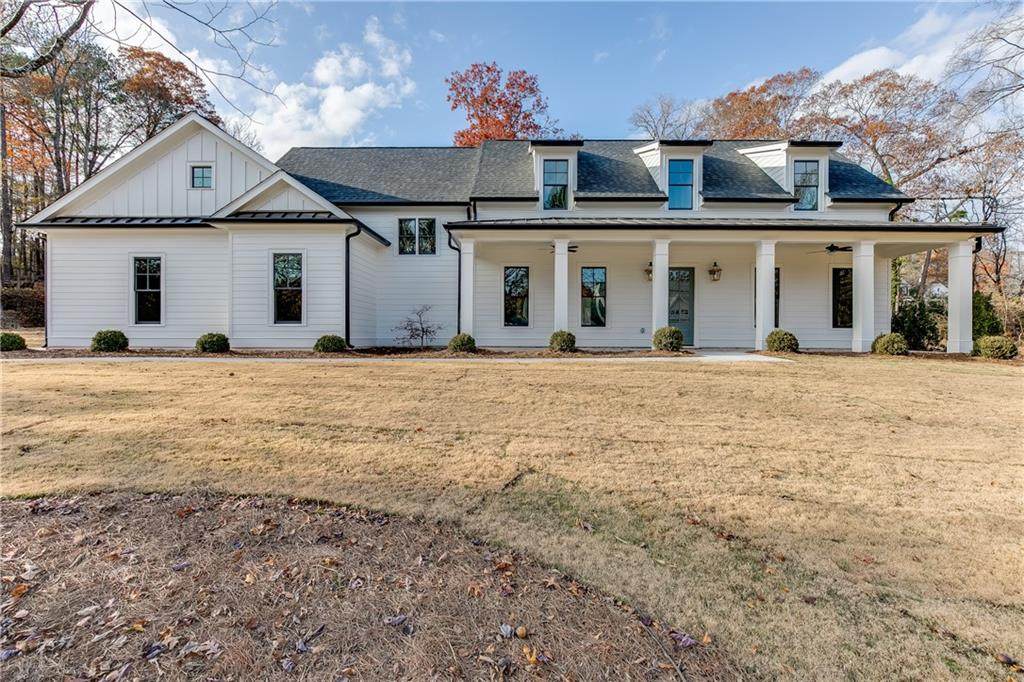 653 White Street - Photo 1