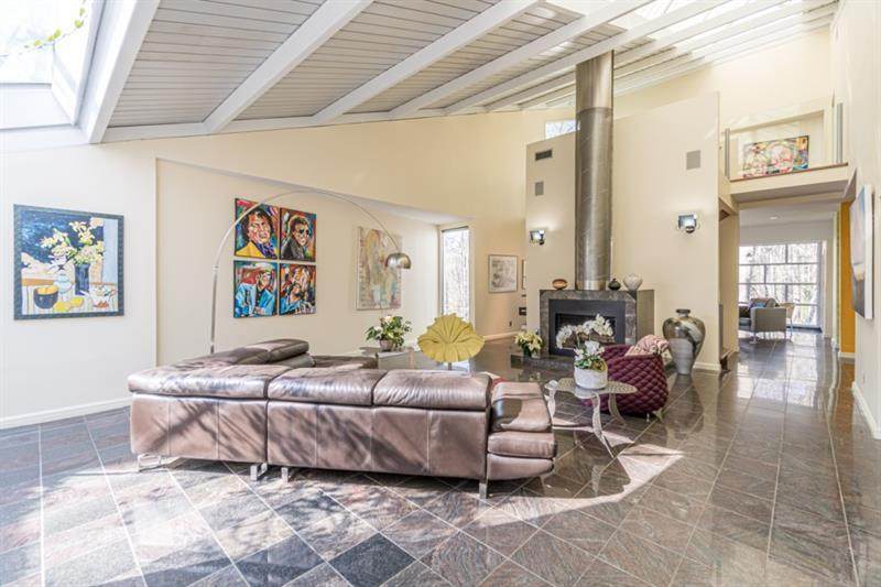 1121 Dawn View Lane - Photo 1