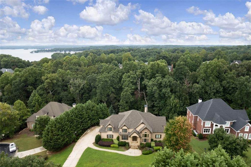 5560 Southwinds Way - Photo 1