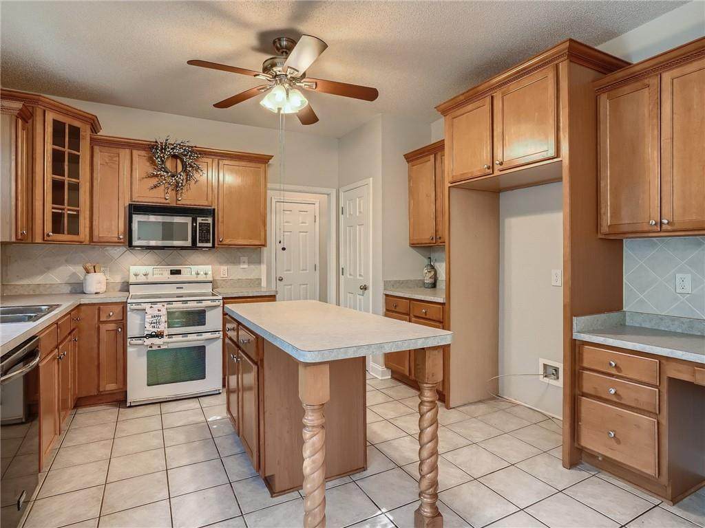 61 Stone Crest Court - Photo 1