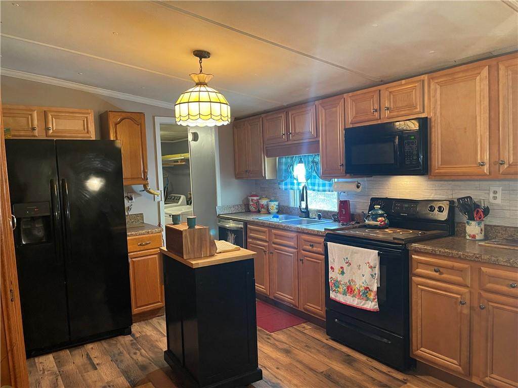 10452 Buchanan Highway - Photo 1