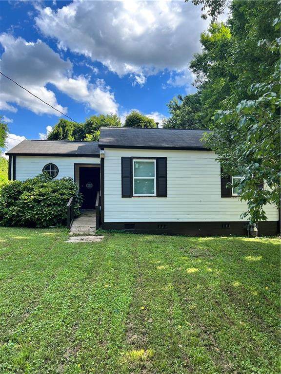 1645 Eastland Road - Photo 1
