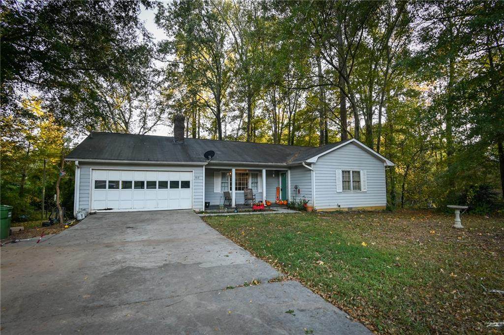 812 Hickory Drive - Photo 1