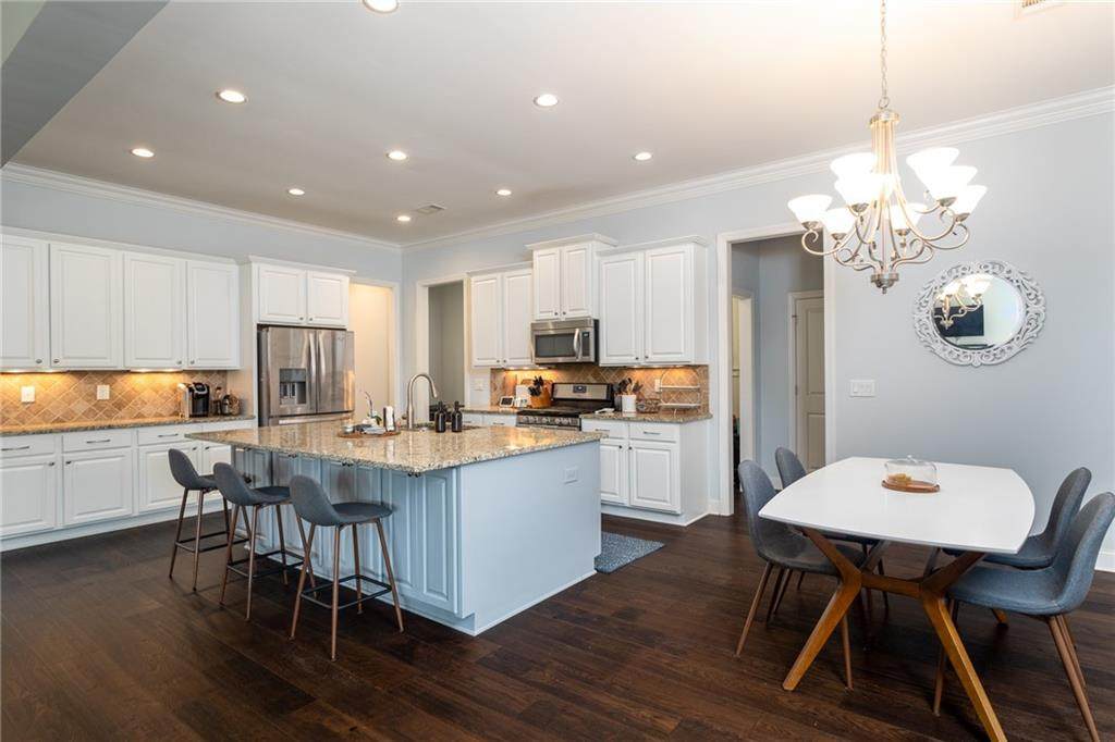 1059 Merrivale Chase - Photo 1