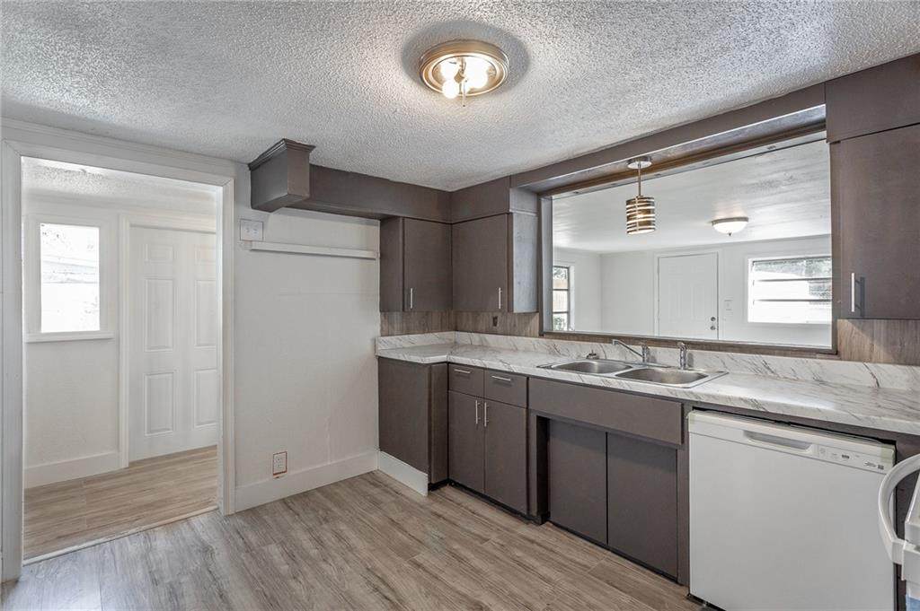 602 Lincoln Street - Photo 1