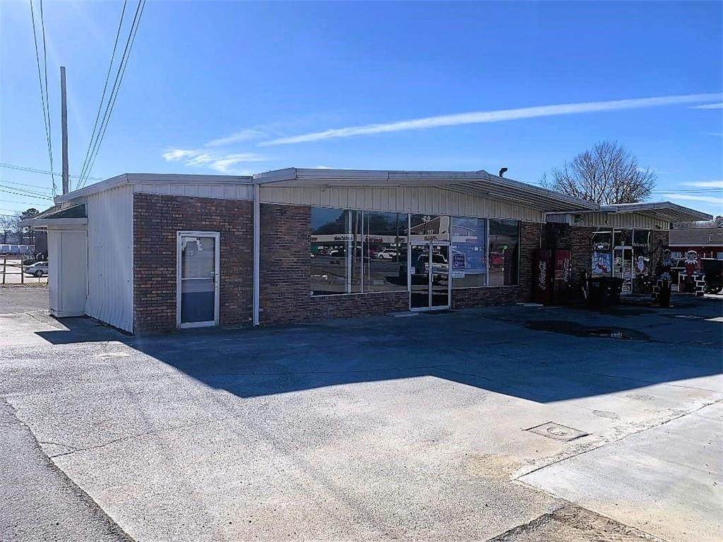 204 Belmont Drive - Photo 1