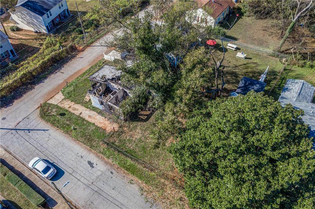 273 Hipp Street - Photo 1
