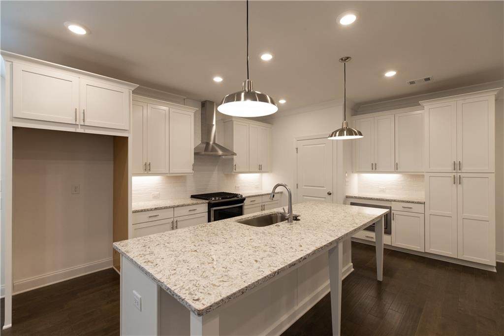 3377 Goodwin Park - Photo 1