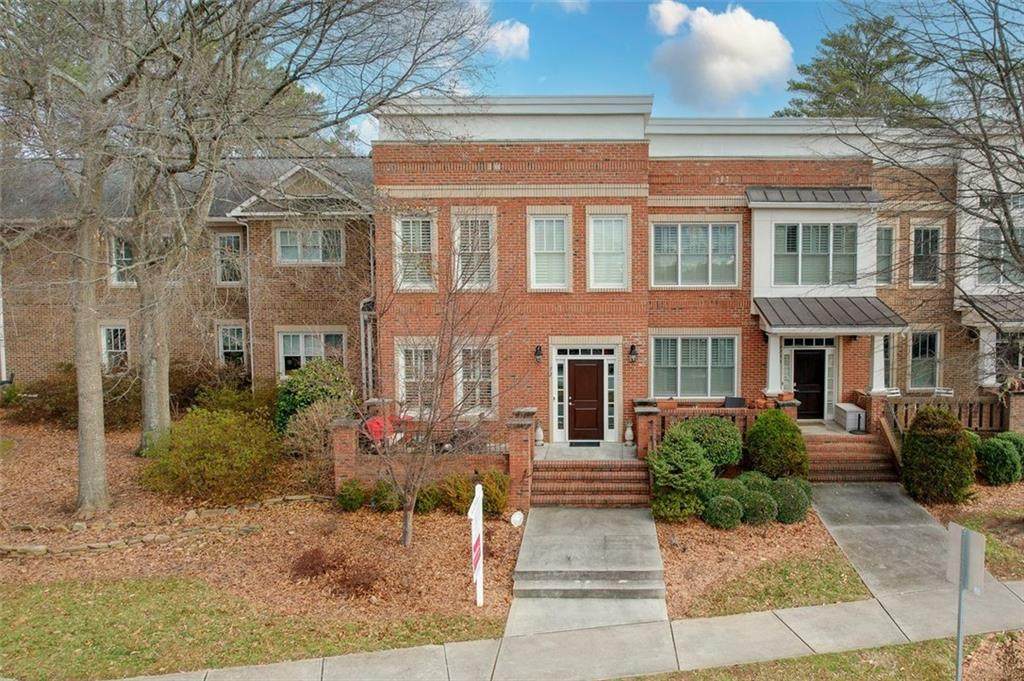 2723 Davis Oaks Place - Photo 1