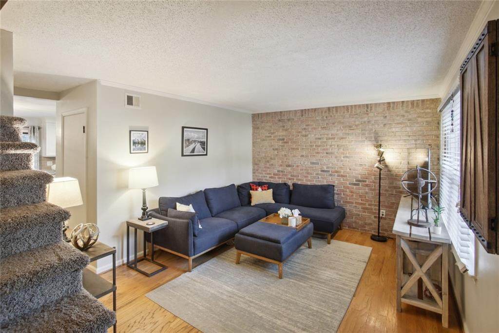 162 Lablanc Way - Photo 1