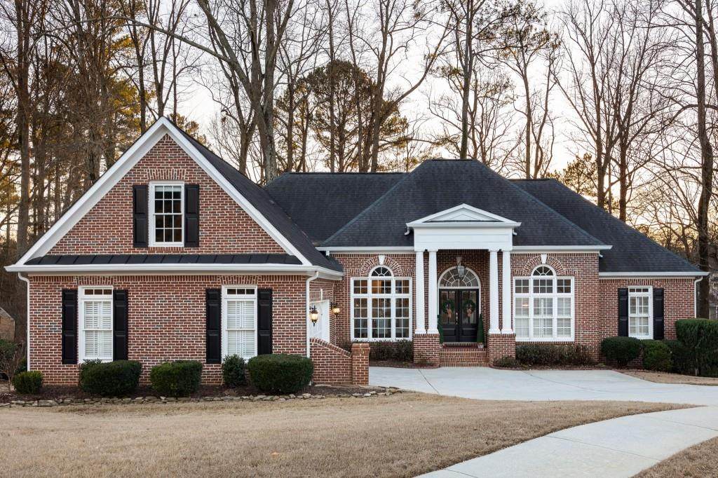 1001 Windsor Creek Drive - Photo 1