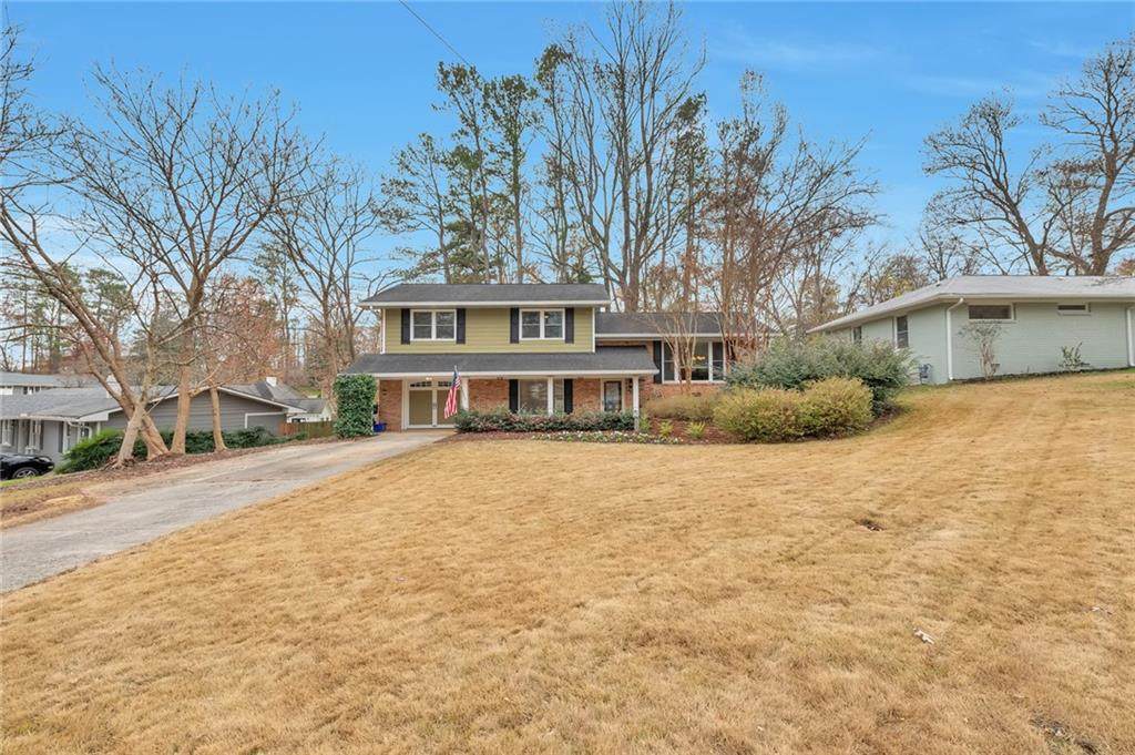 1210 Pinehurst Circle - Photo 1