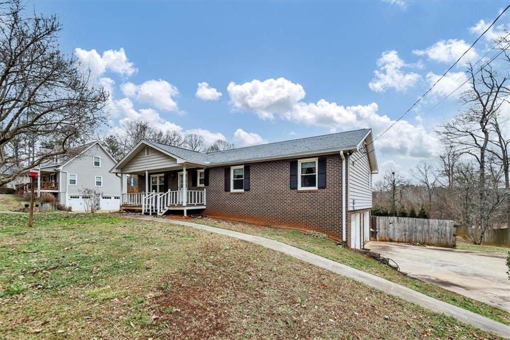 147 Village Court - Photo 1