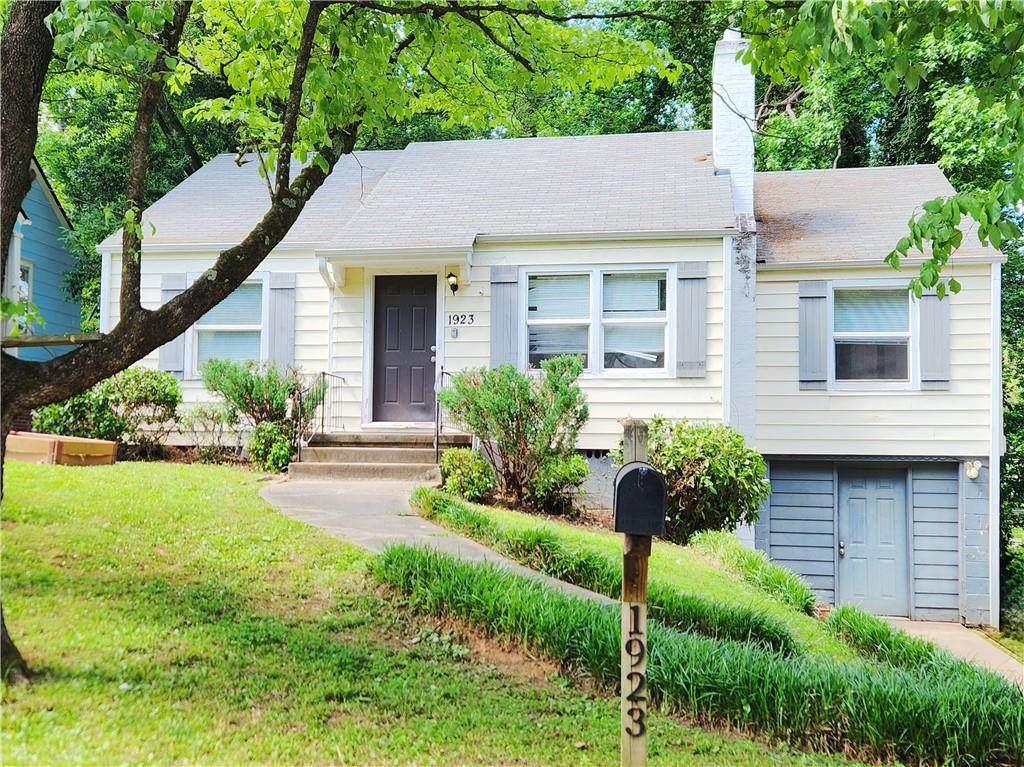 1923 Thompson Avenue - Photo 1