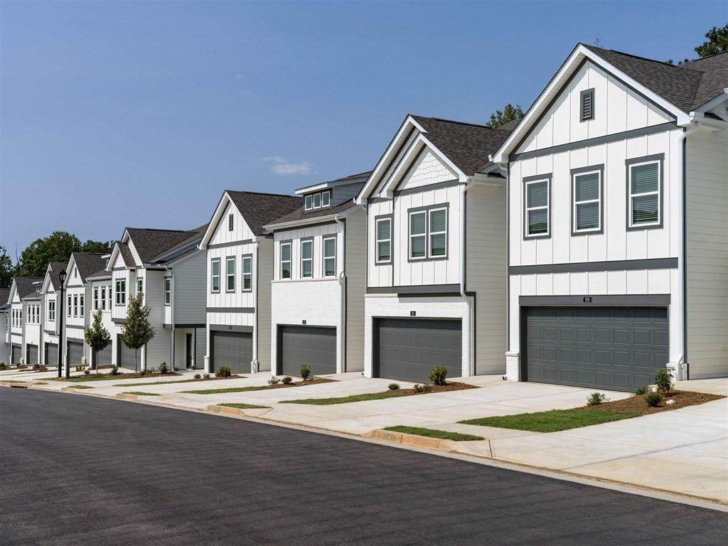 133 Pyramid Lane - Photo 1