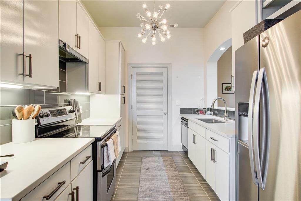 3445 Stratford Road - Photo 1