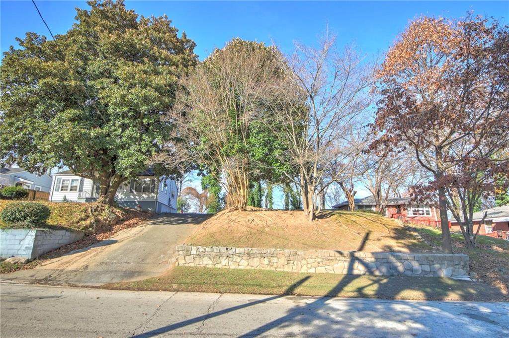 1301 North Avenue - Photo 1