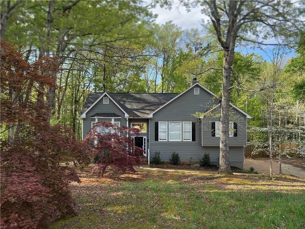 330 Amsterdam Way - Photo 1