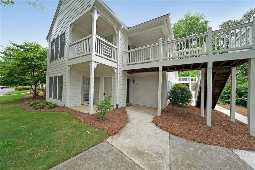 602 Abingdon Way - Photo 1