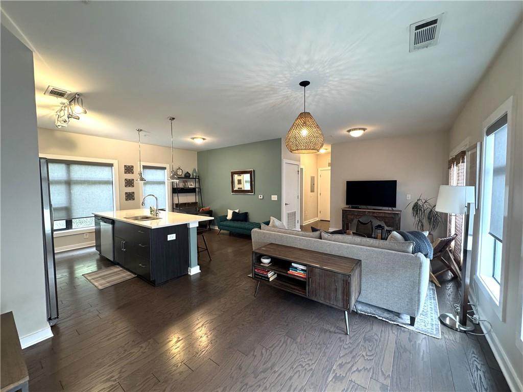 35 Moda Lane - Photo 1