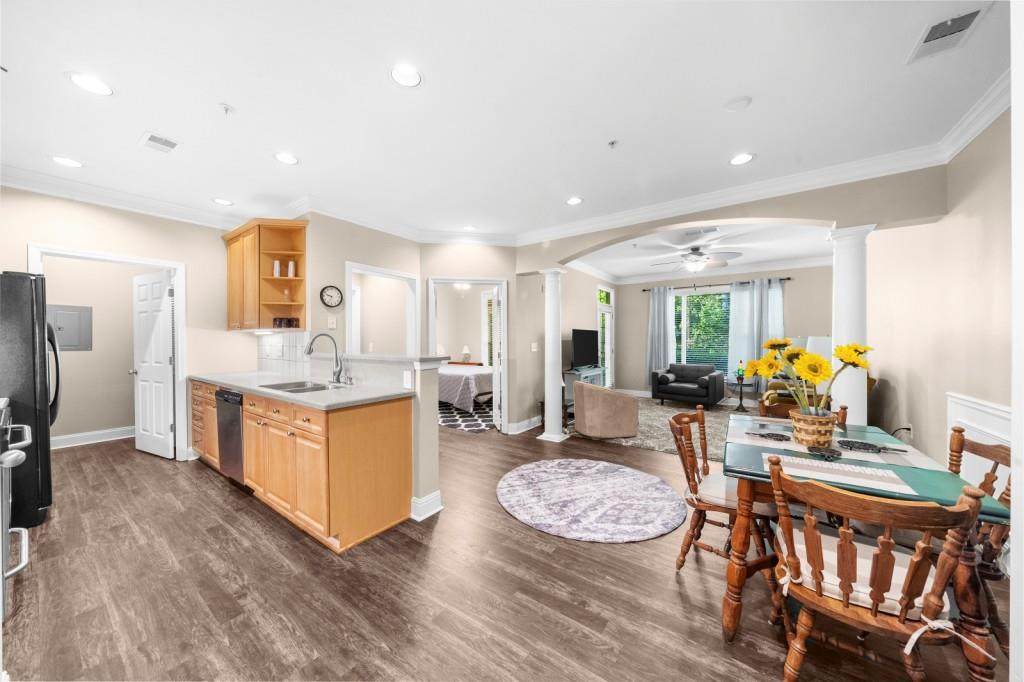 2103 Stratford Commons - Photo 1