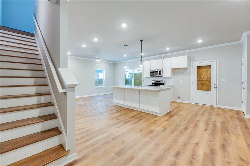 960 Lawton Street - Photo 1