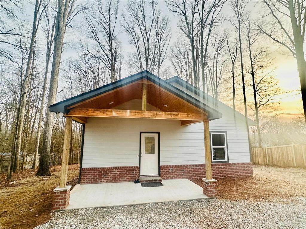 1020 Riverbend - Photo 1