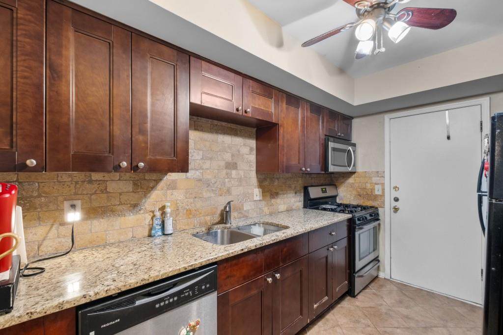 6851 Roswell Road - Photo 1