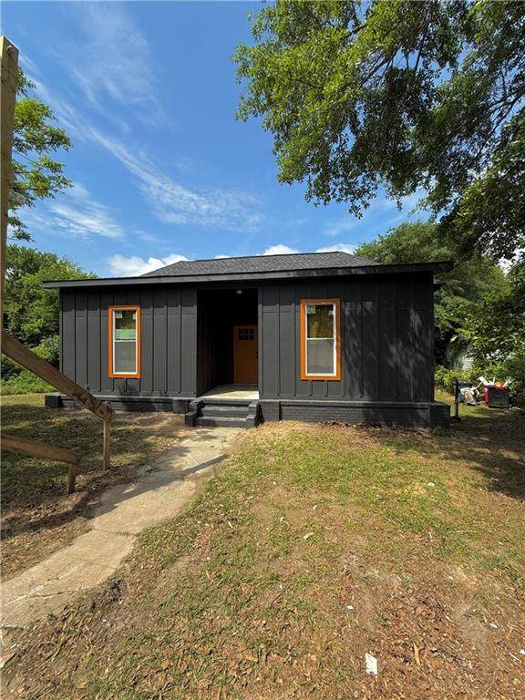 808 Center Street - Photo 1