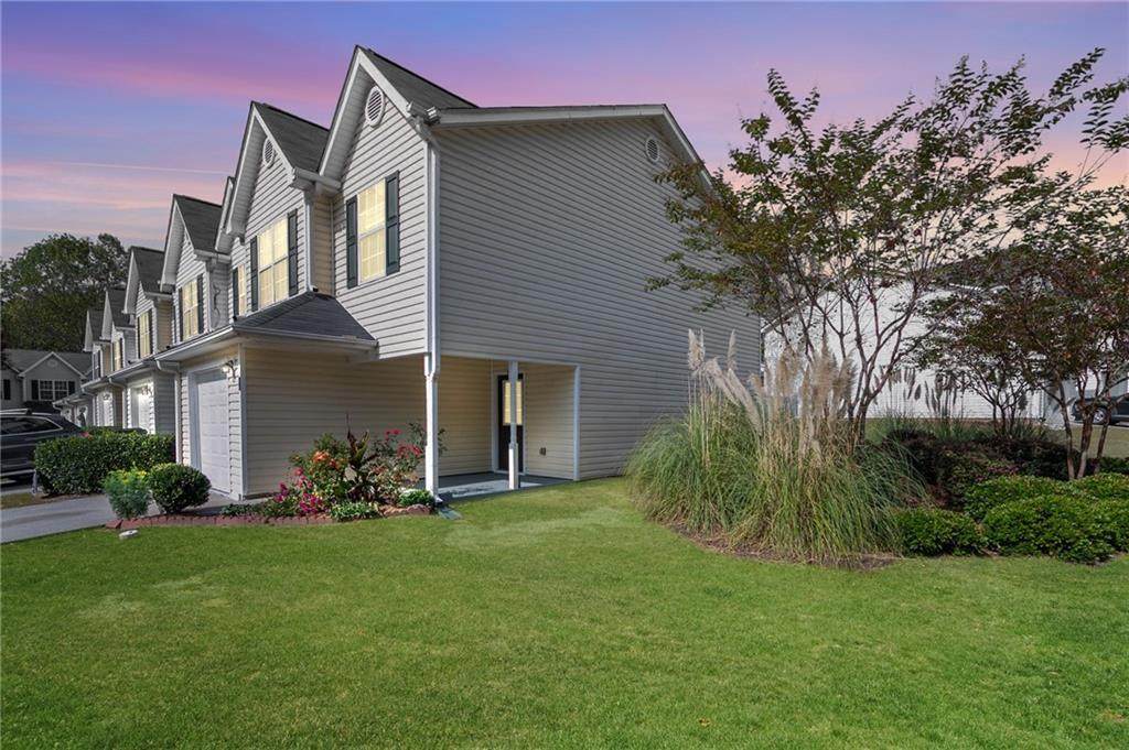 6918 Gallant Circle - Photo 1